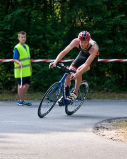Daniel Mehring NRW-Meister über die Kurzdistanz – Linda Schücker Zweite